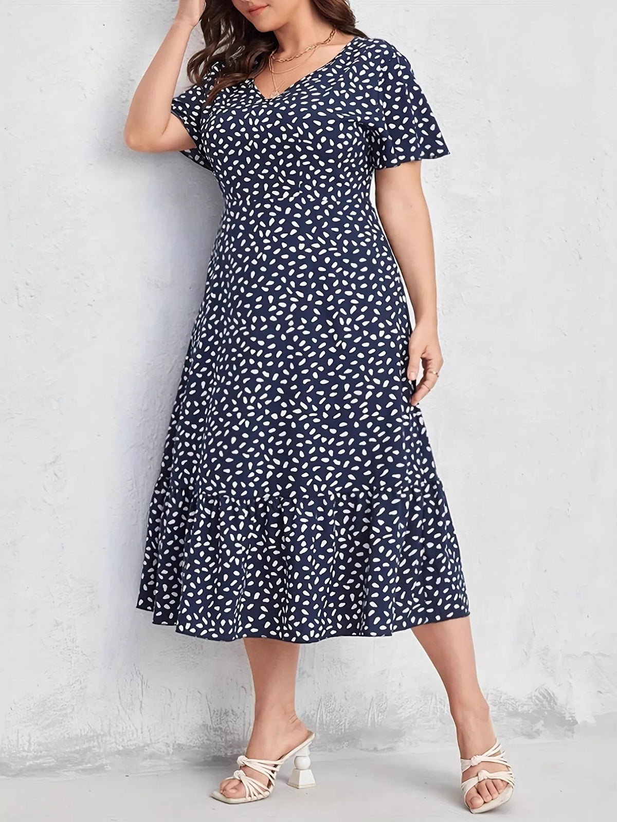 Plus Size Printed V-Neck Short Sleeve Dress – Applauses Boutique