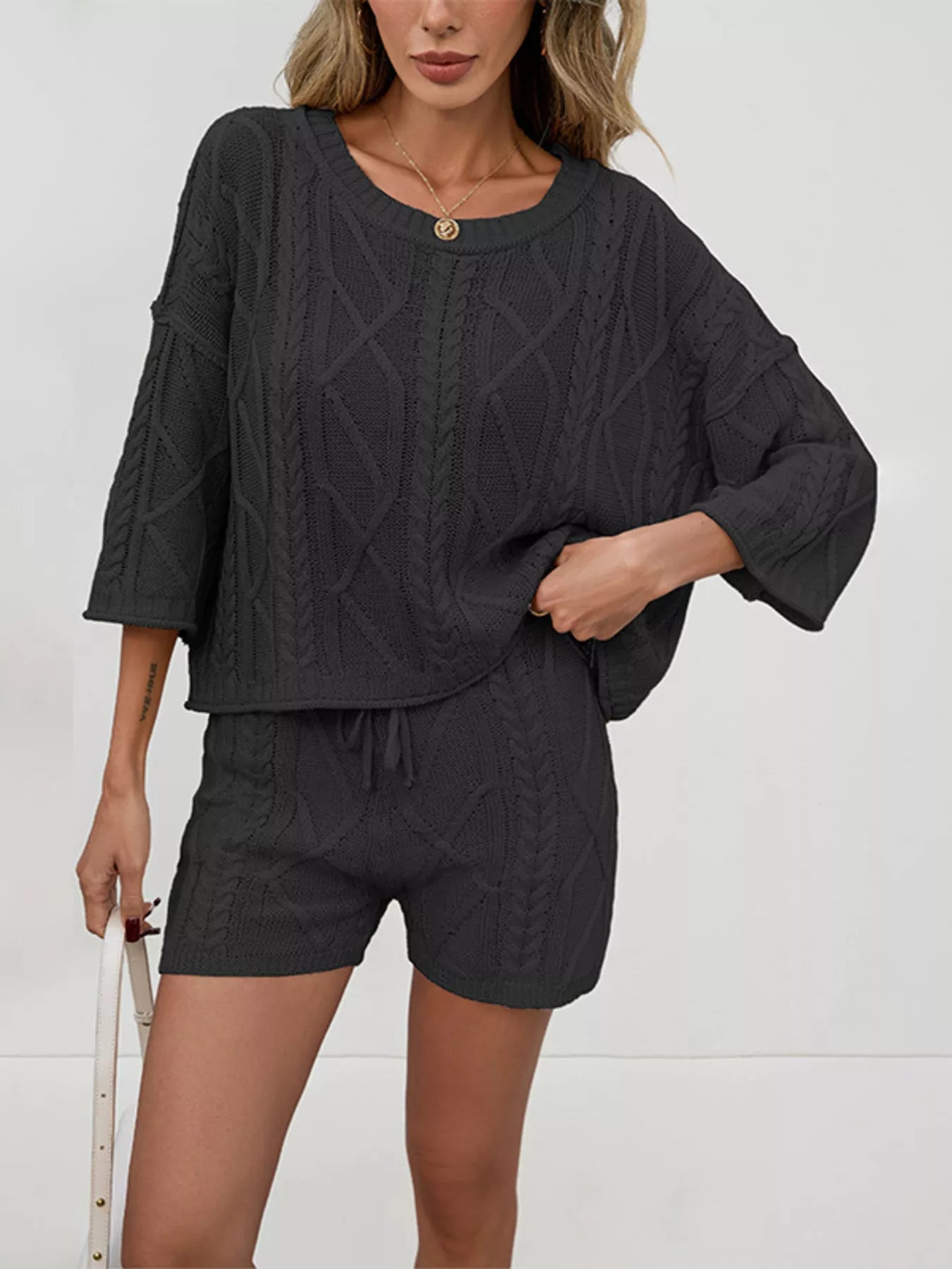 f8b3d3f328774bc0bad32117458b4d4a-Max-Origin